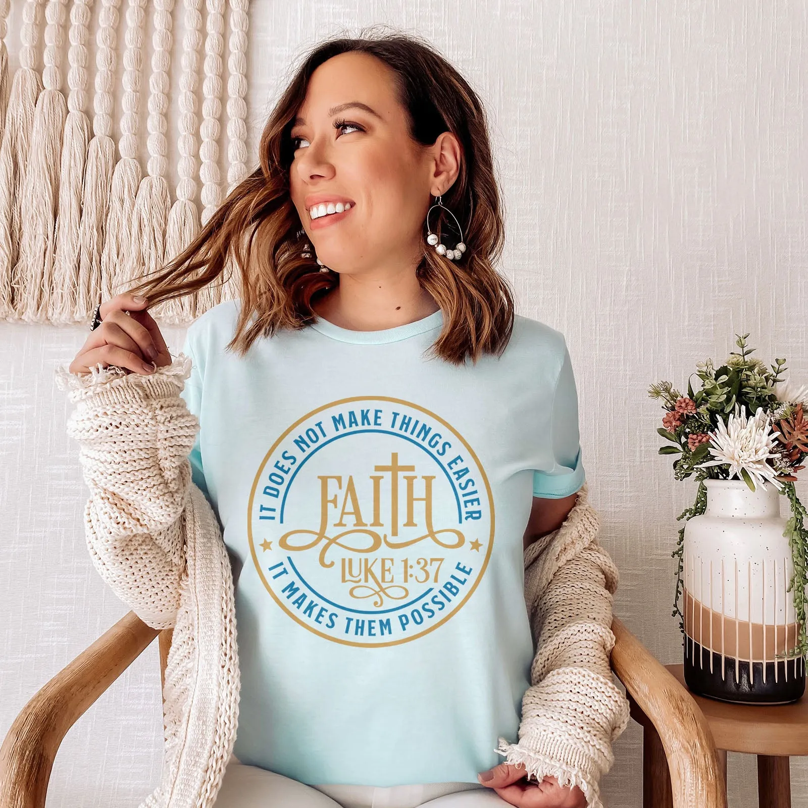 Faith Makes it Possible - Luke 1:37 Tee