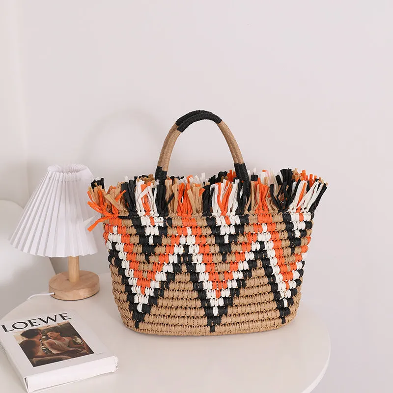 Hand woven staw bag