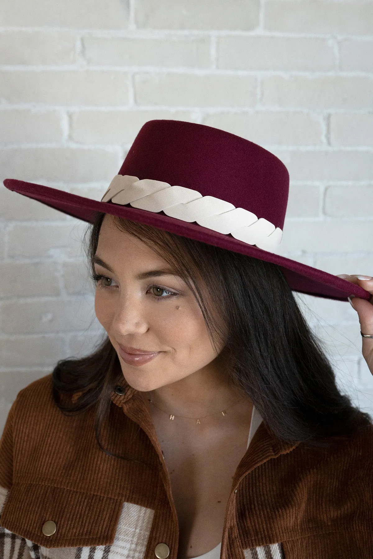 Jen & Co Ramsey Vegan Leather Trim Fedora Hat In Wine