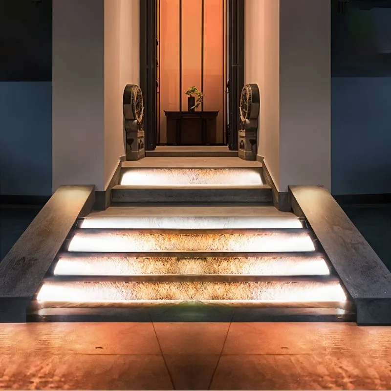 Trie Outdoor Floor Lamp
