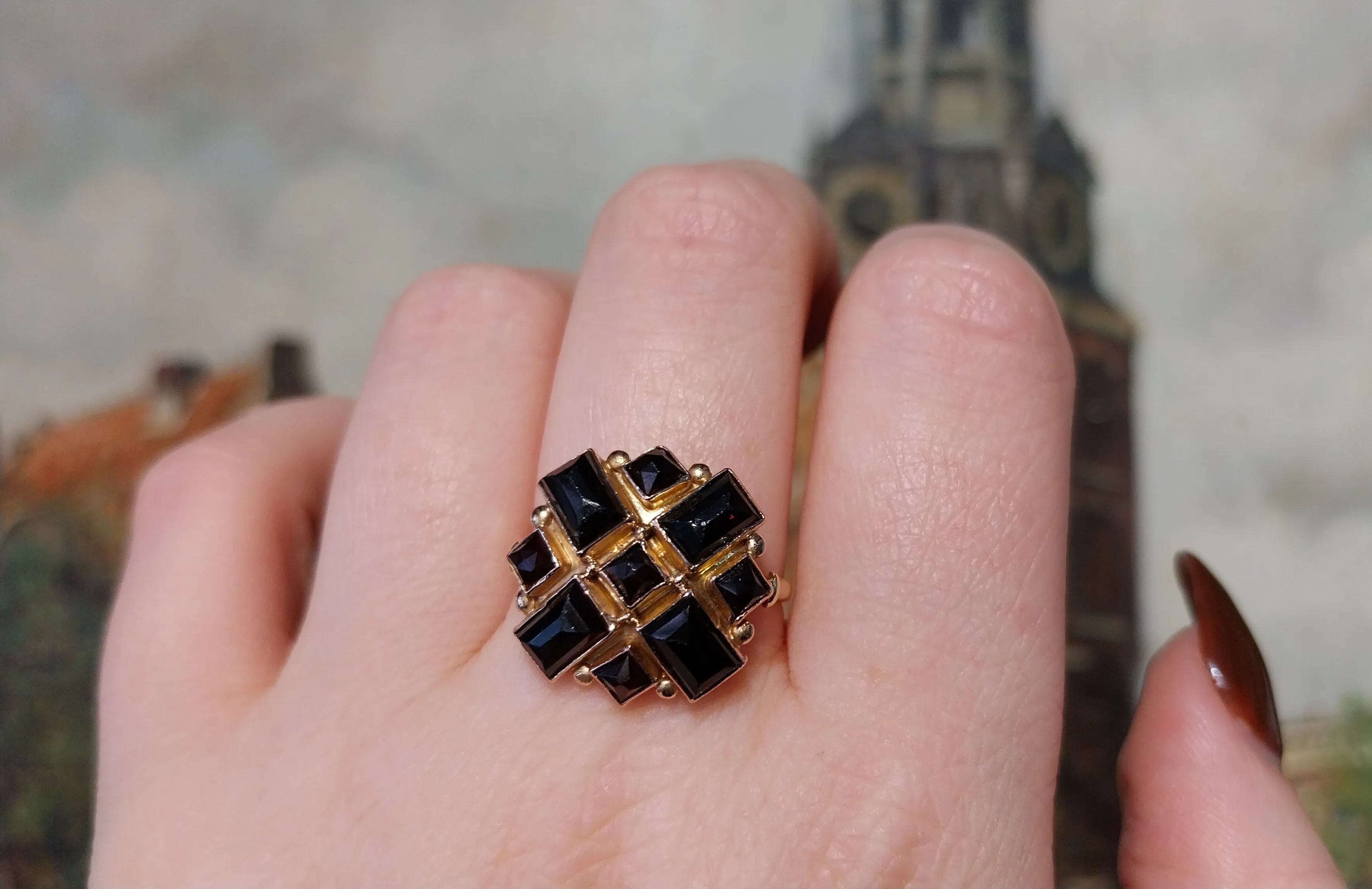 Vintage garnet rose gold ring