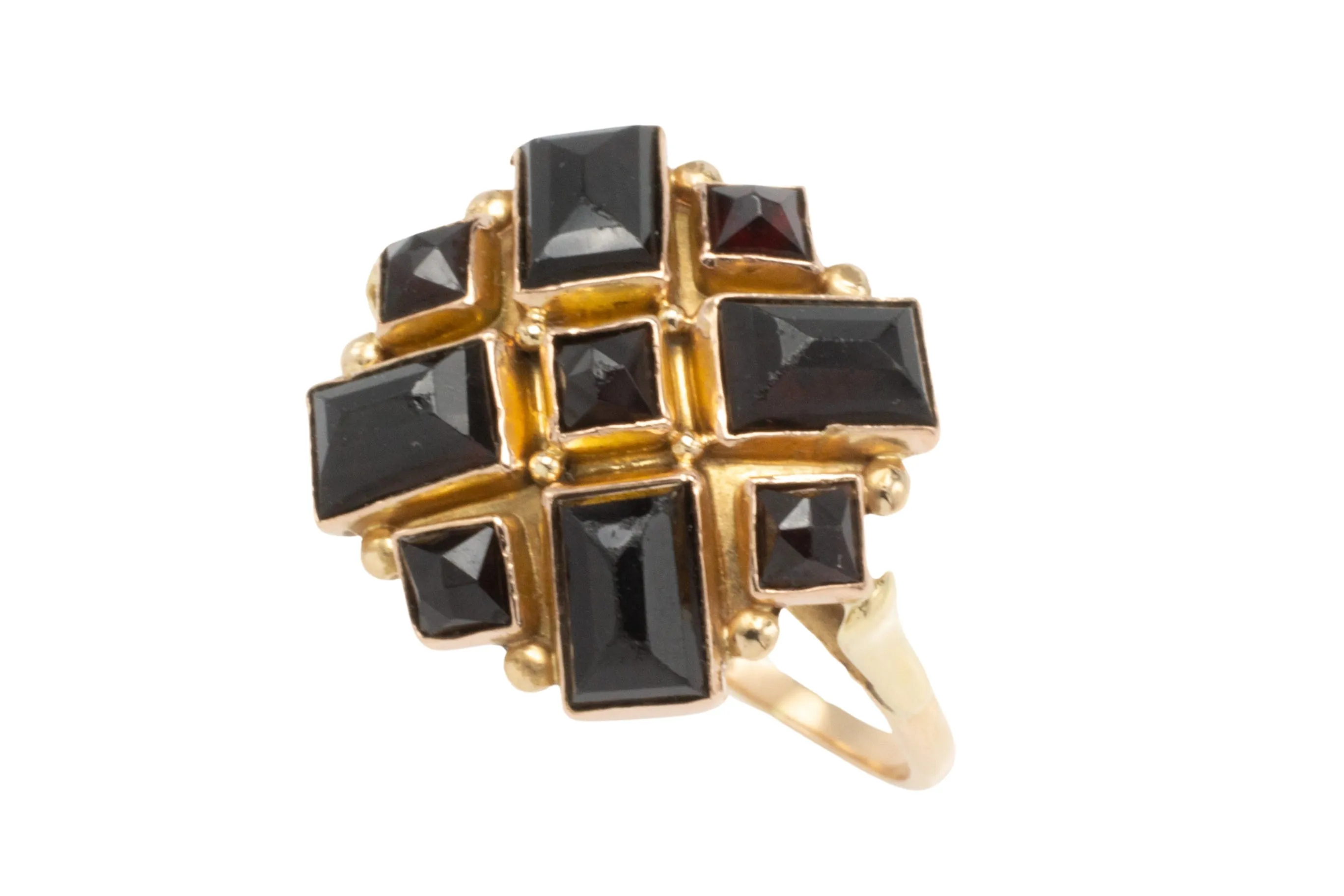 Vintage garnet rose gold ring