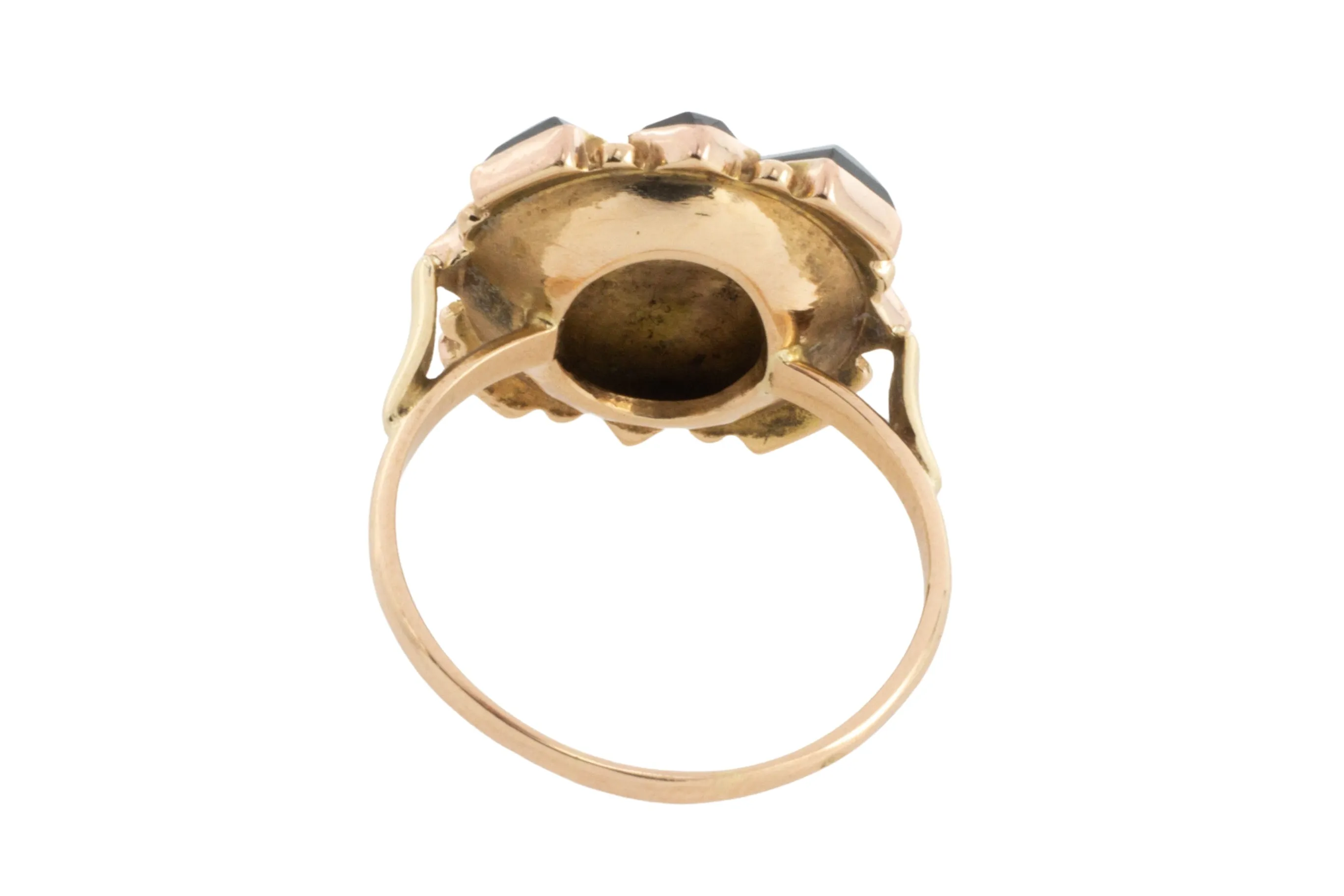 Vintage garnet rose gold ring